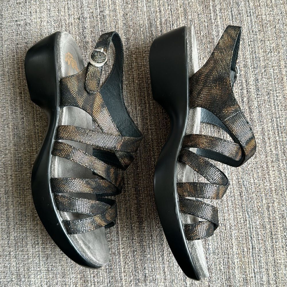 Dansko Dani Coffee Swirl Black/Bronze Subtle Shimmer Open Toe Sandal Size 37 - Picture 3 of 12